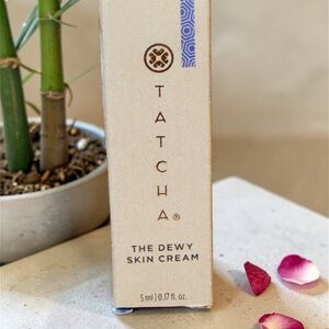 Tatcha The Dewy Skin Cream - Cream and Purple 5 ml